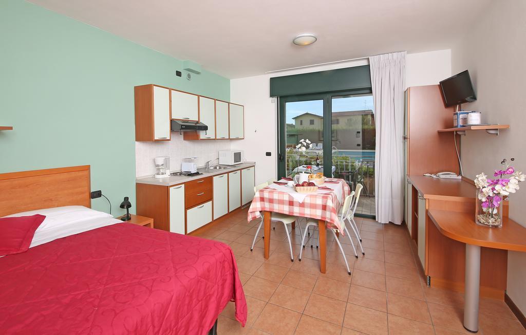 Nettuno Residence Hotel Peschiera del Garda Eksteriør bilde