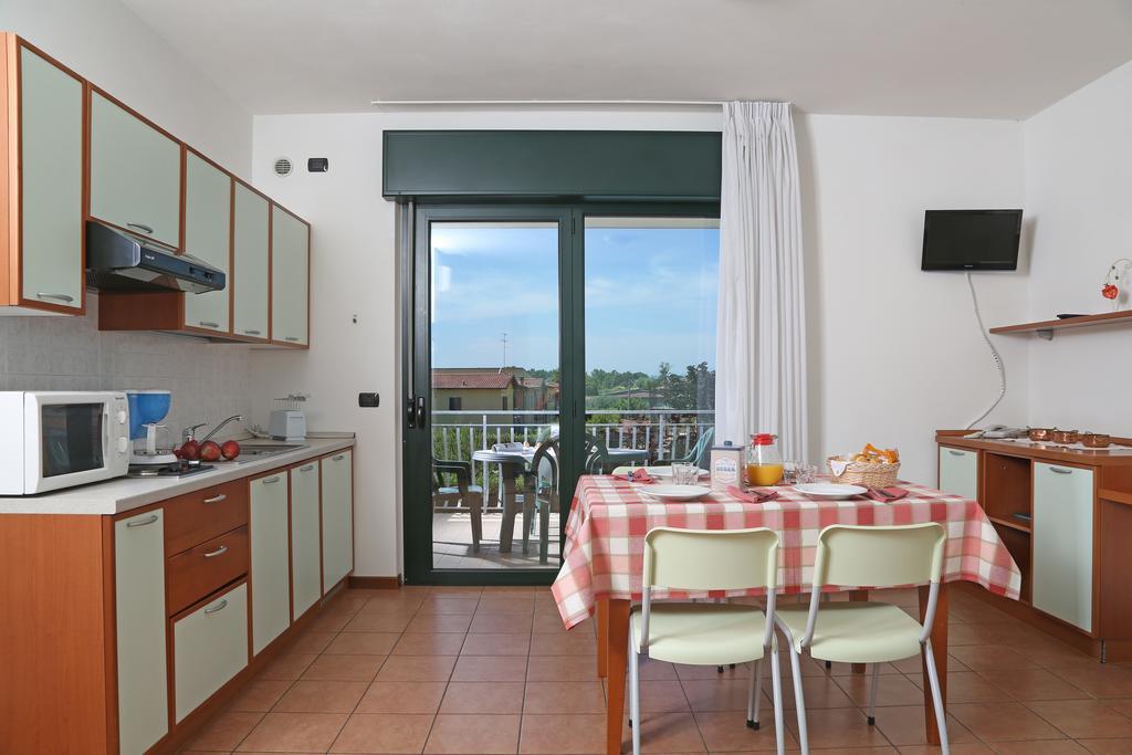 Nettuno Residence Hotel Peschiera del Garda Eksteriør bilde